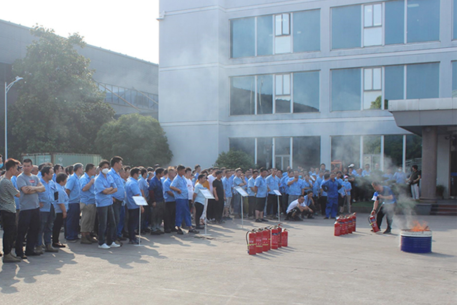 Pagsasanay sa pag-promote ng kaligtasan sa sunog at mga aktibidad sa drill sa kaligtasan ng sunog